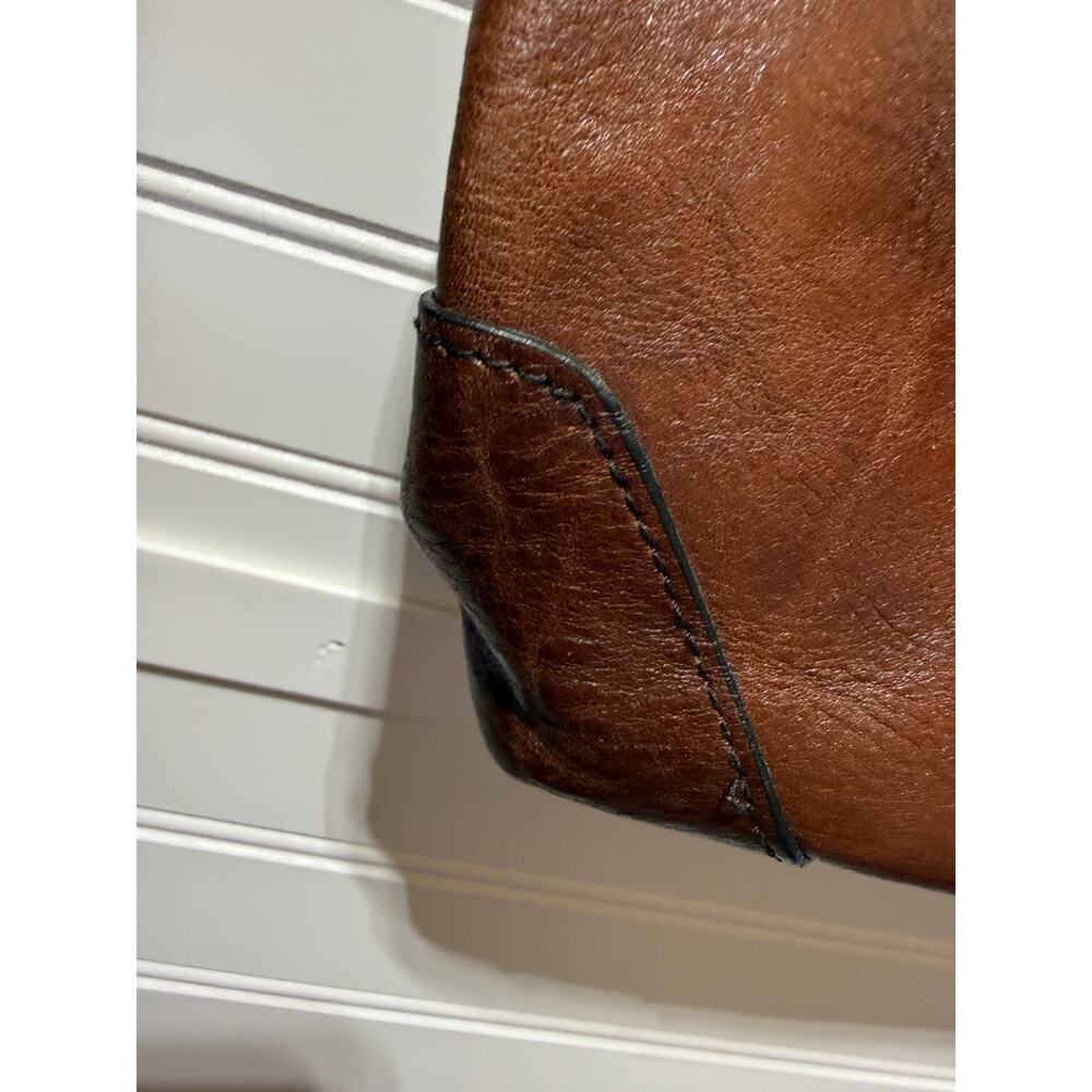 Wilson’s Leather Double Adjustable Handle Purse w/Silver Detail & Magnet Closure - Picture 4 of 15
